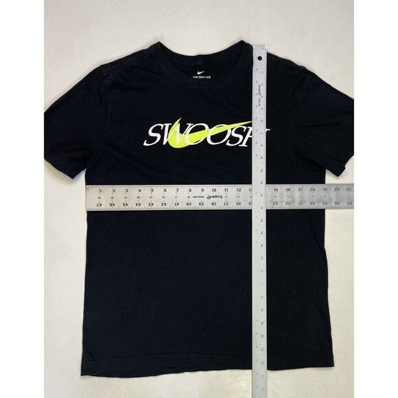 Nike Swoosh Graphic T-shirt Women Small Black Short Sleeve - Picture 5 of 5